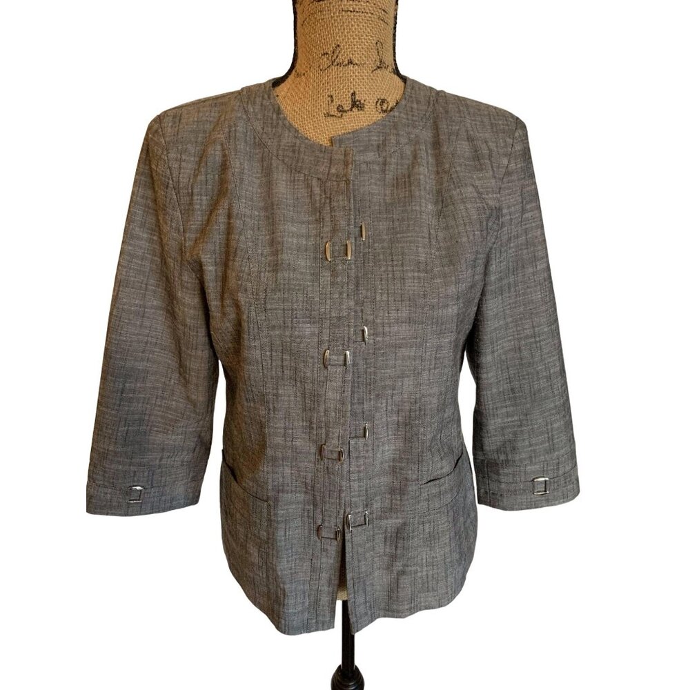 👗 2/$30 👗 Christopher and Banks Gray Linen Blazer Medium with Silver Clasps